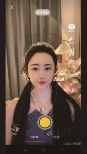 青岛一男子称婚房 7 年没住，不舍得出租却被小区保洁换锁养鸡，警方已介入，物业需承担哪些责任？